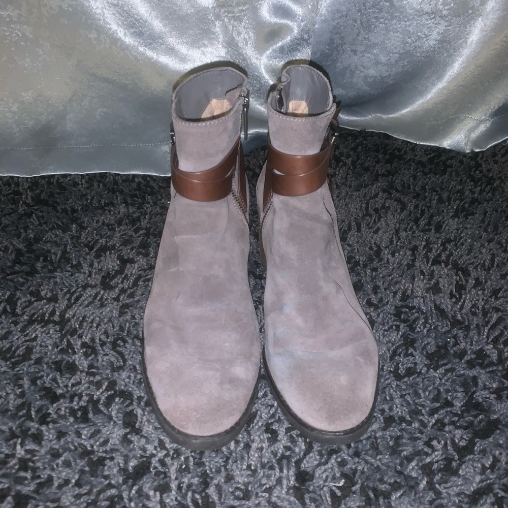 Women’s Michael Kors Ankle Boots - Picture 3 of 5